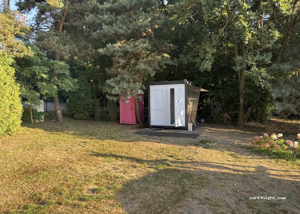 Biwakowa przystań — foto