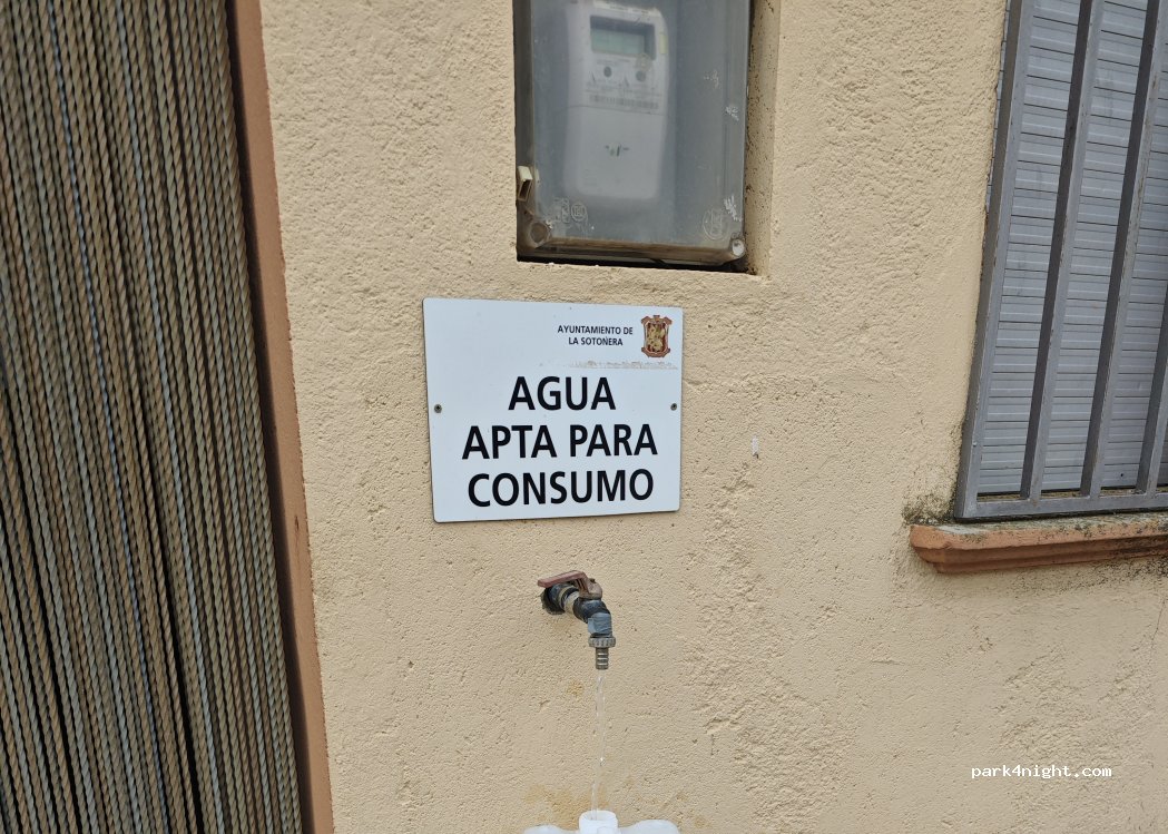 (22810) La Sotonera - C. San Martin — foto