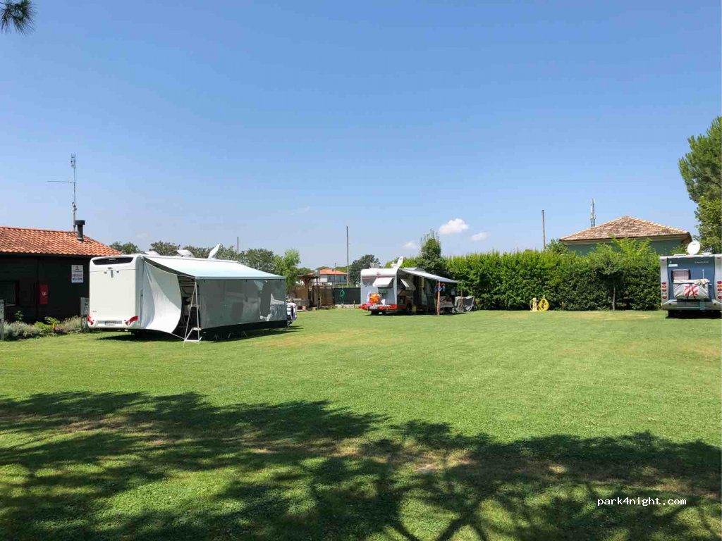 (47814) Igea Marina - Via Cardano, 16 — foto