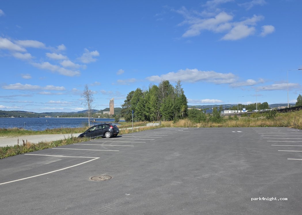 (2380) Brumunddal - Strandvegen — foto