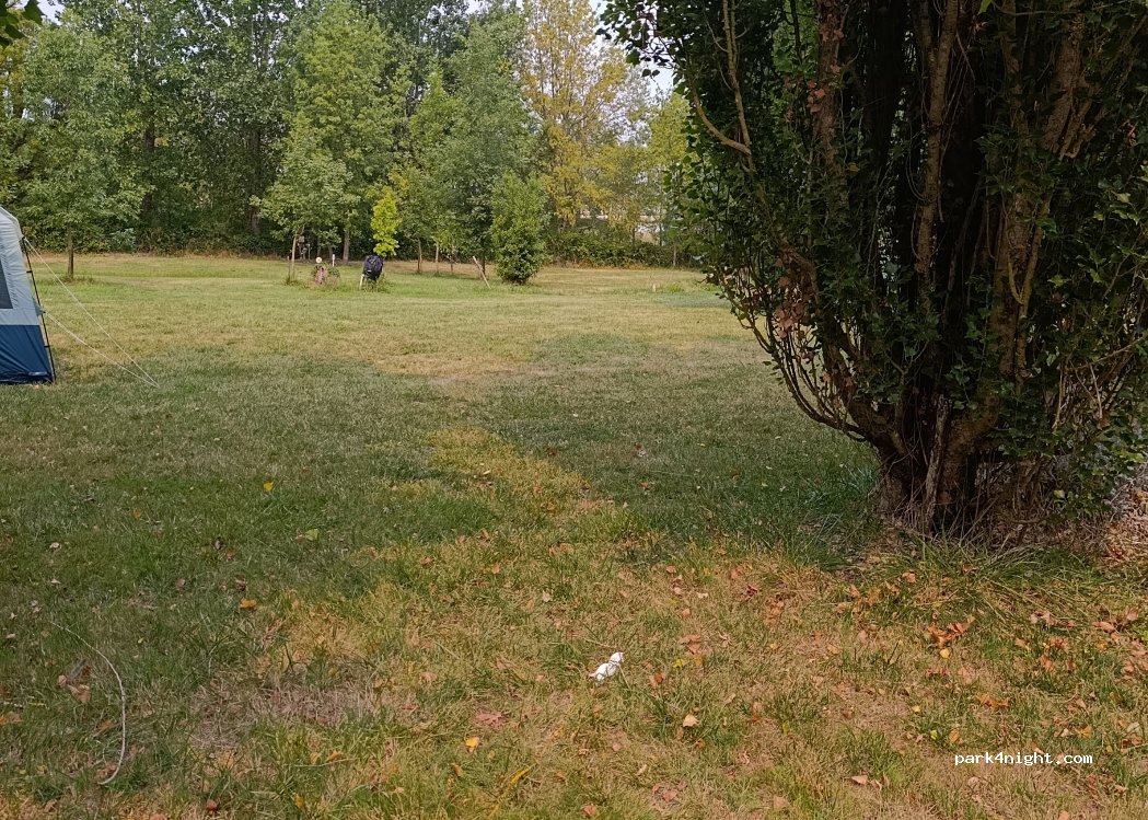 Aire naturelle de camping du Grand Pré — foto
