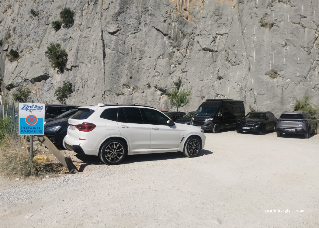 (21253) Omiš - 6166 — foto