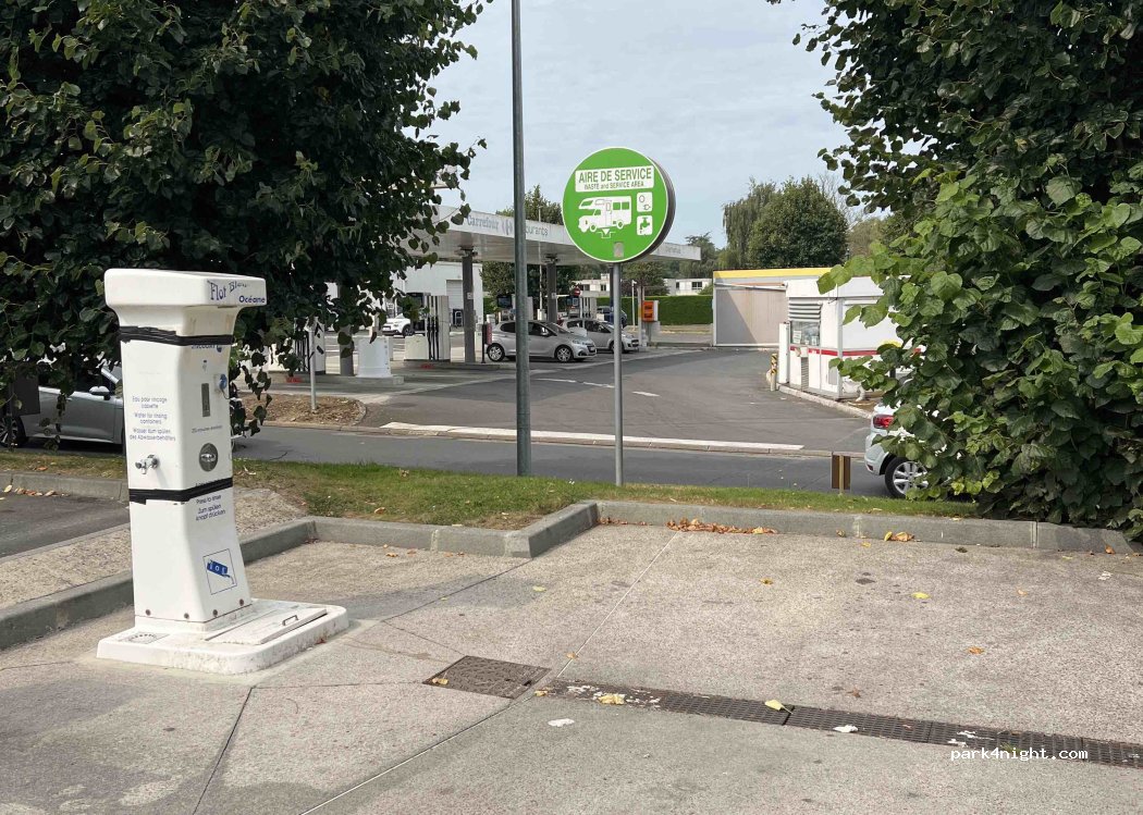 (14400) Bayeux - Rue de Vaux-sur-Aure — foto