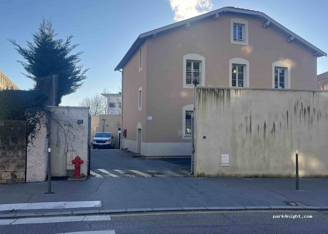 (69005) Lyon - 63 Rue des Aqueducs — foto