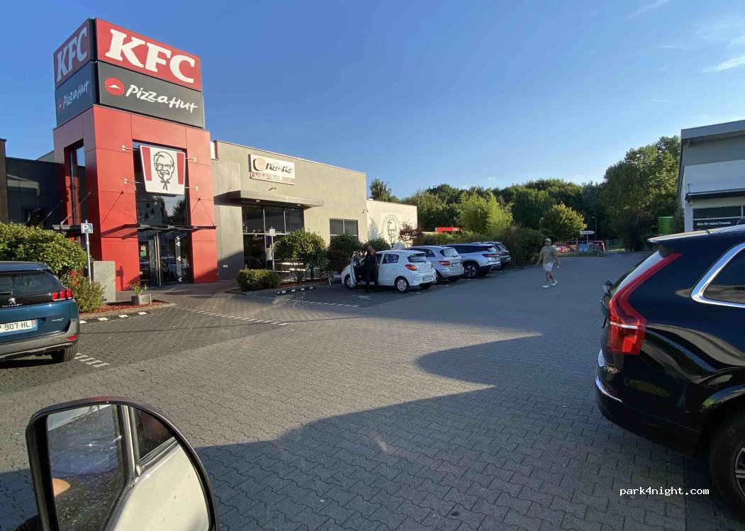 (65760) Eschborn - Drive-In KFC — foto