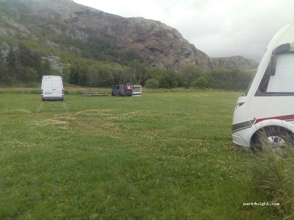 Climb Flatanger Camping — foto