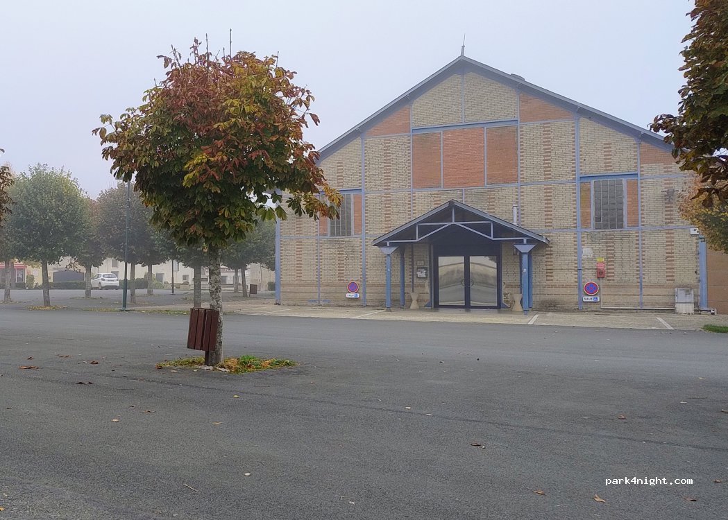 (86510) Chaunay - Rue des Charrières — foto