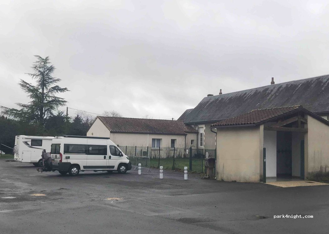 (86510) Chaunay - Rue des Charrières — foto 4