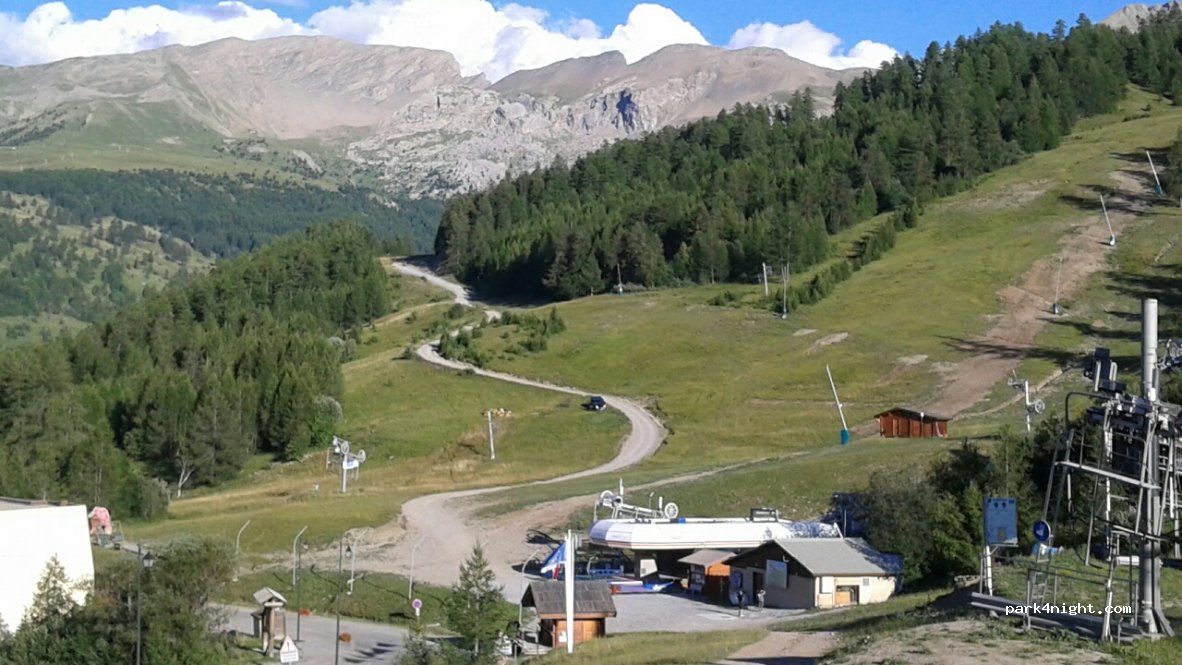(04400) Enchastrayes - Le Supersauze — foto
