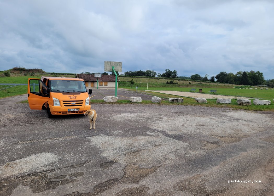 (70190) Beaumotte-Aubertans - Chemin de la Varenne — foto