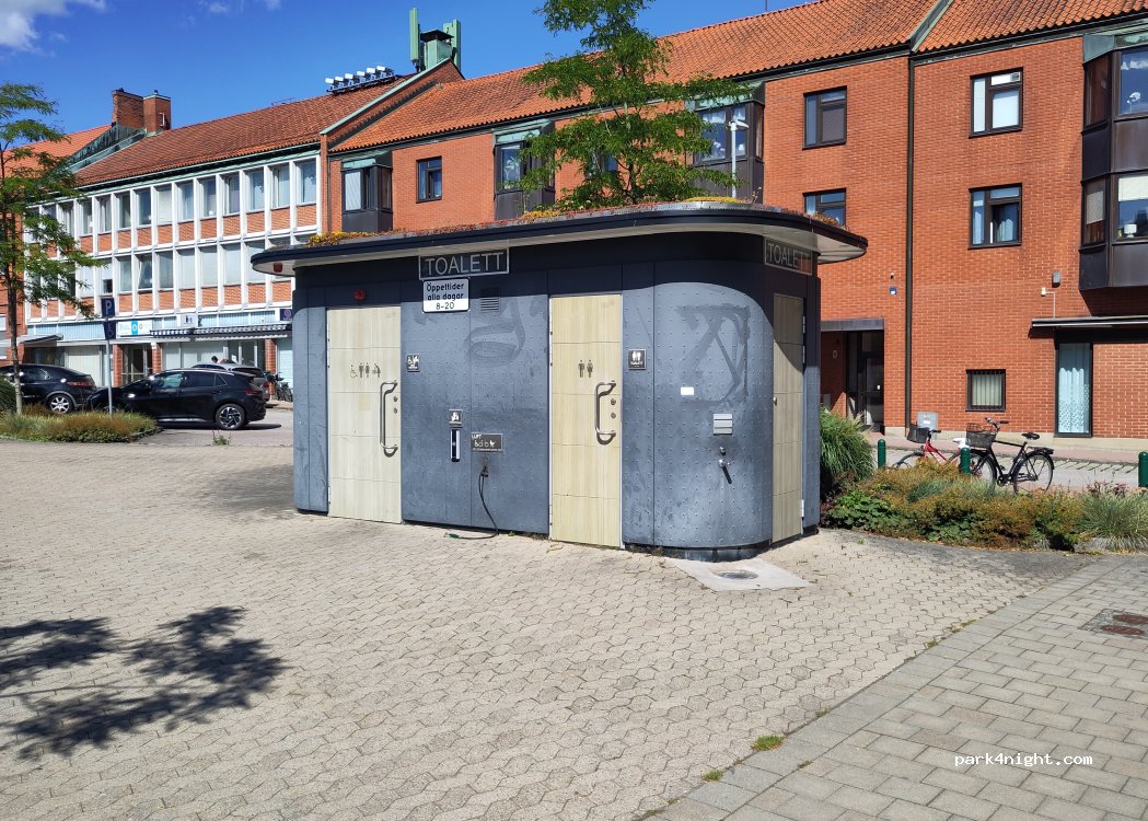 (233 31) Svedala - Stortorget — foto