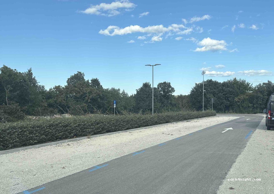(52210) Rovinj - Ulica Fra Pavla Pellizzera — foto