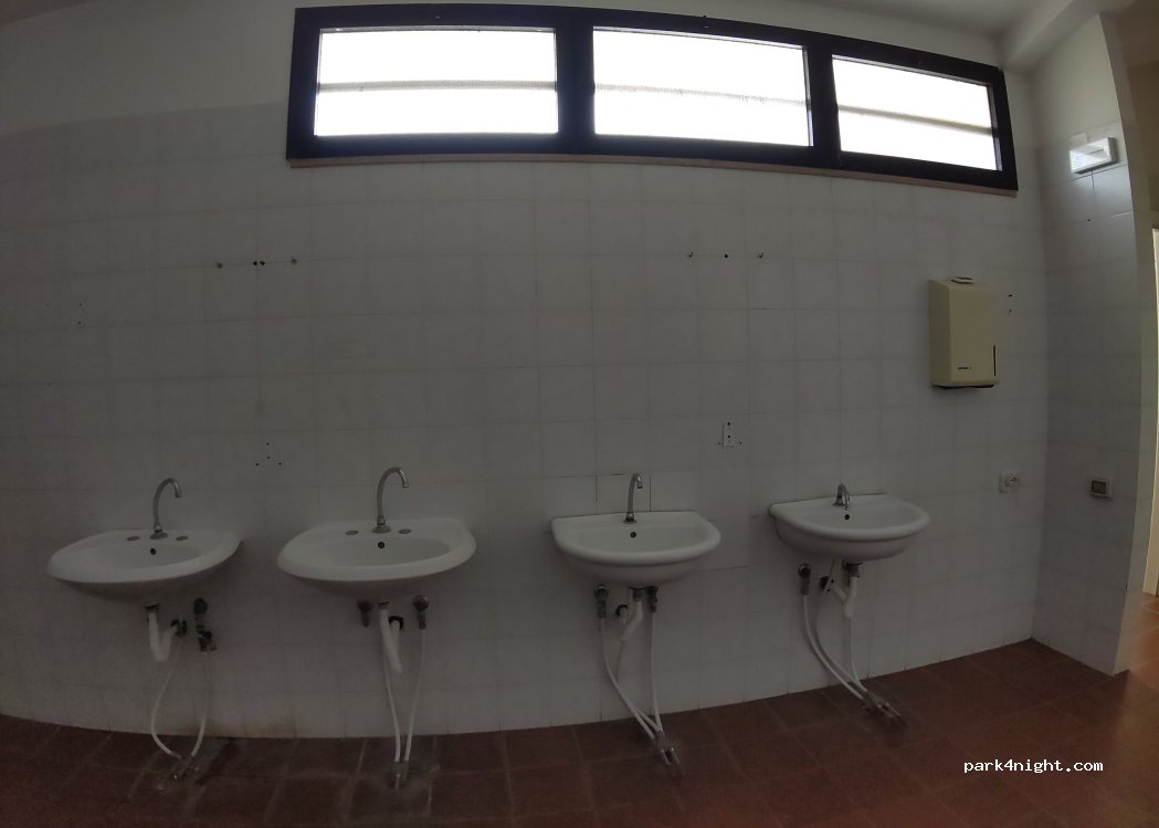 (70123) Bari - Viale Ottorino Respighi — foto 3
