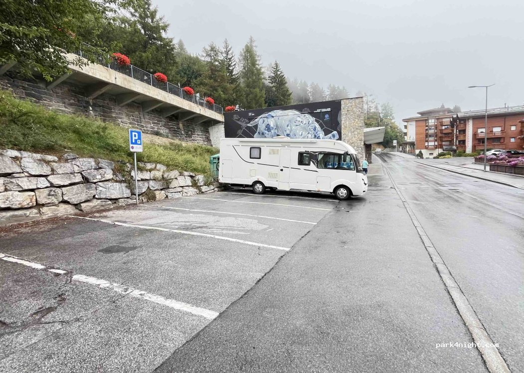 (3960) Montana - Route du Clovelli — foto