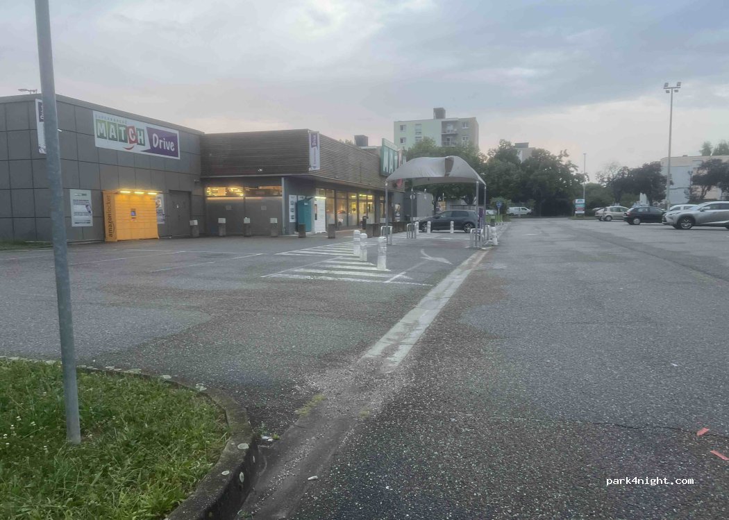 (67800) Bischheim - Rue de la Robertsau — foto