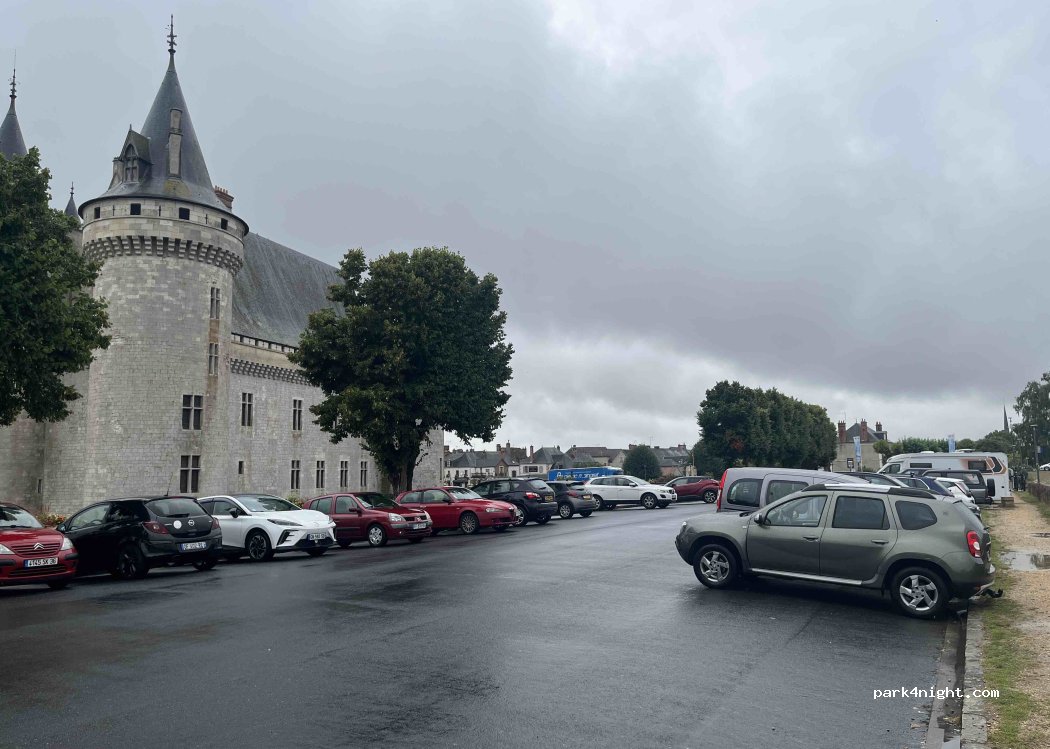 (45600) Sully-sur-Loire - Avenue de Béthune — foto