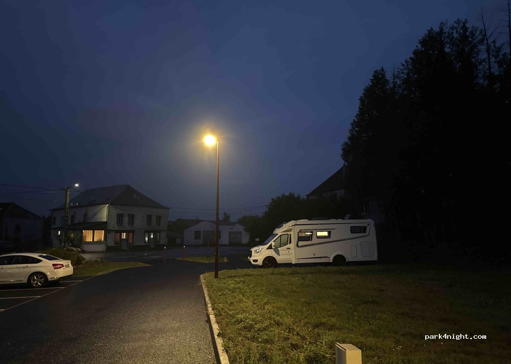 (08270) Novion-Porcien - Rue Geoffreville — foto