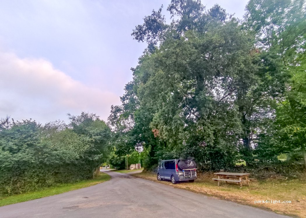 (63230) Saint-Ours - Chemin des Fougeadoux — foto 2