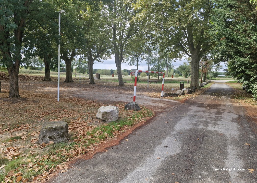 (82290) Lacourt-Saint-Pierre - Impasse du Parc — foto 2