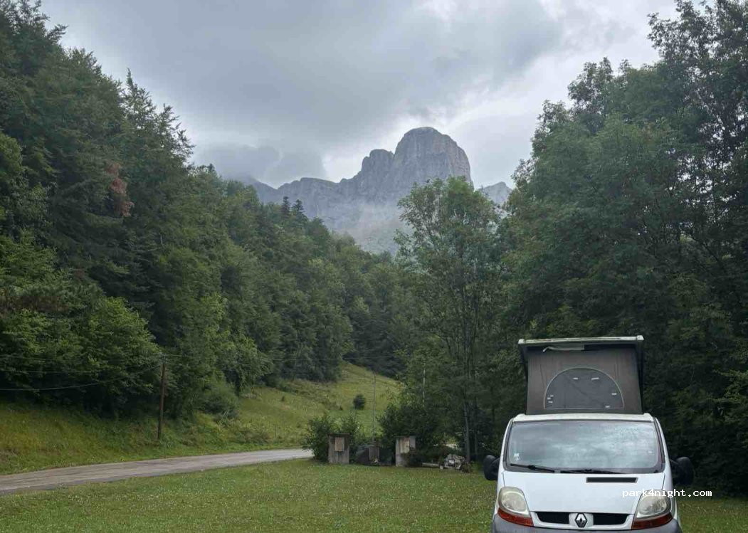 (38650) Château-Bernard - D 8b — foto