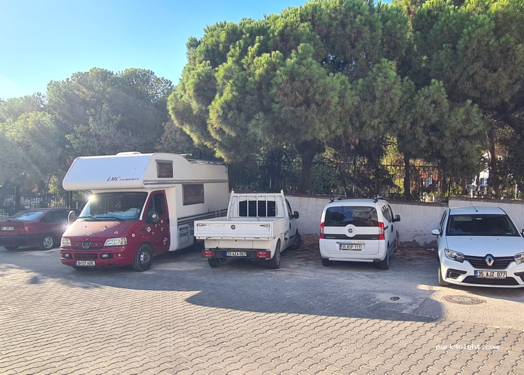 (35930) İsmet İnönü Mahallesi - 1021. Sokak — foto