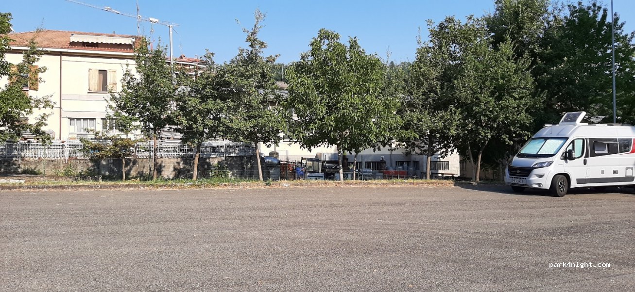 Area Sosta Camper Gropparello — foto 2