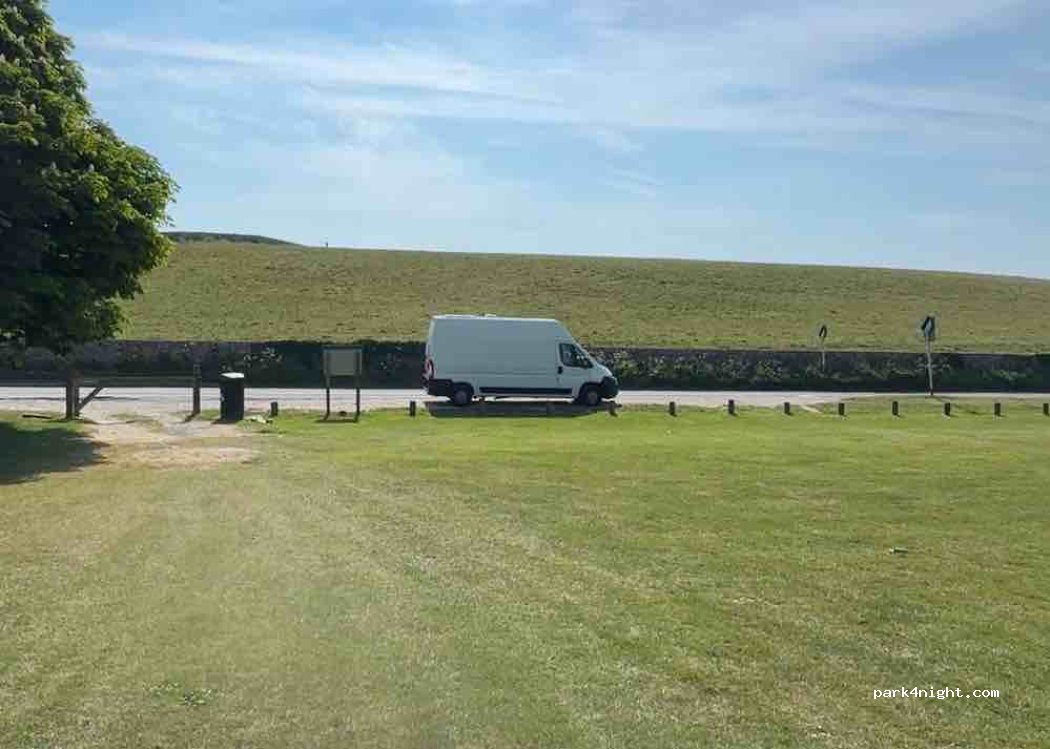 (BN20 0DA) Wealden - Gilberts Drive — foto
