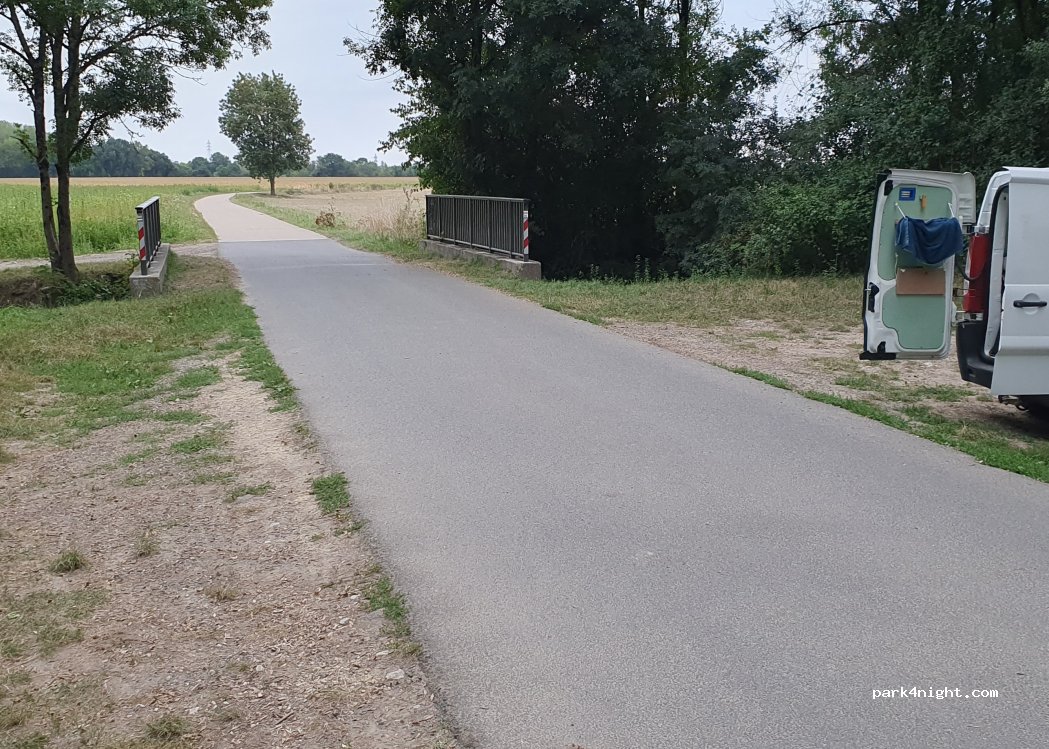 (37510) Ballan-Miré - — foto