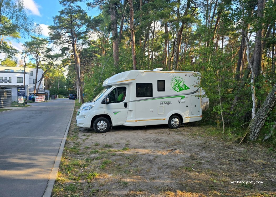 (72-415) Międzywodzie - Zielona — foto