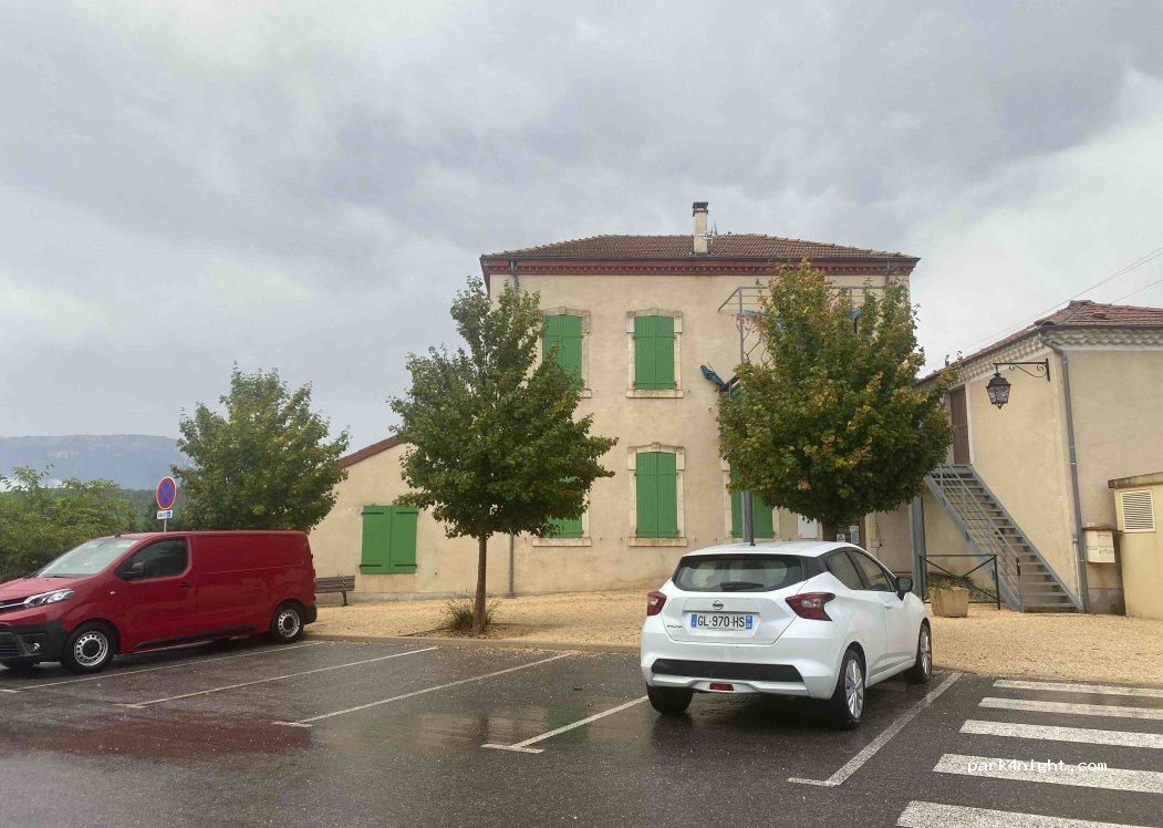 (26310) Montlaur-en-Diois - Rte de l'Ecole — foto 2