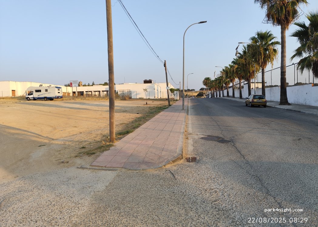 (14720) Almodóvar del Río - Carretera de la Breña — foto 2