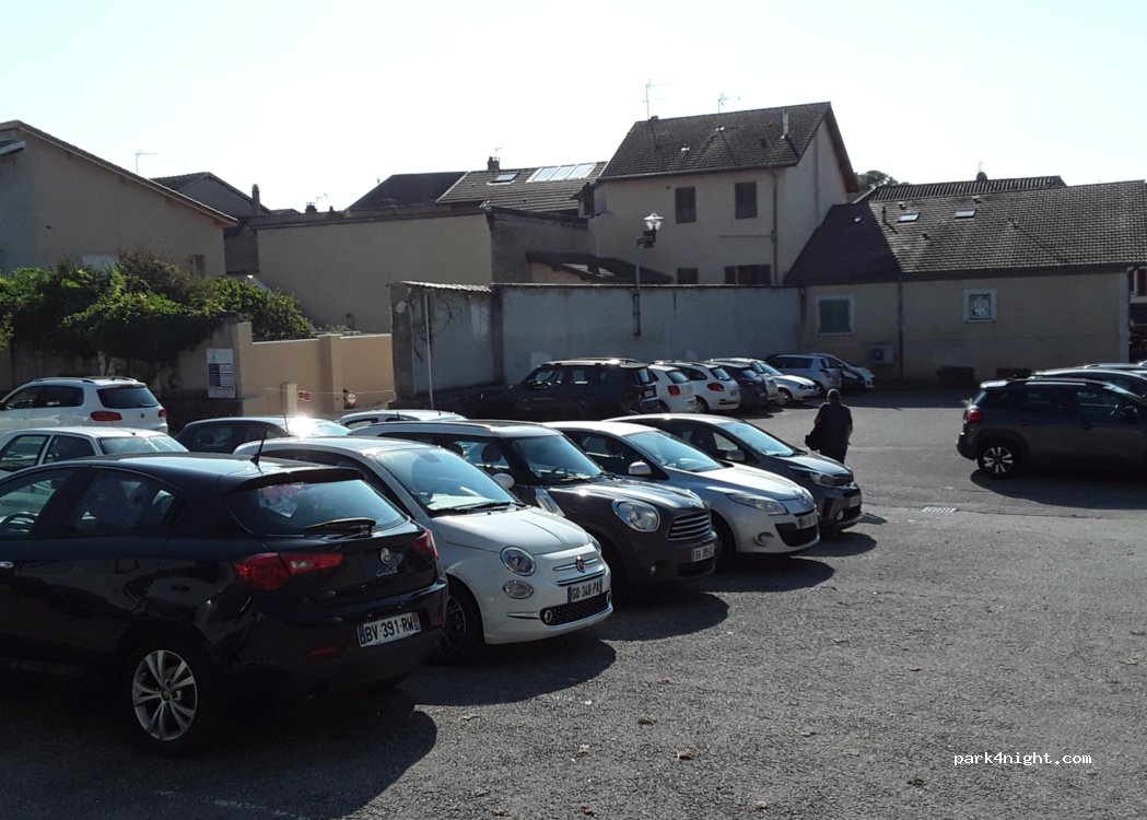 (01800) Meximieux - Avenue Docteur Berthier — foto
