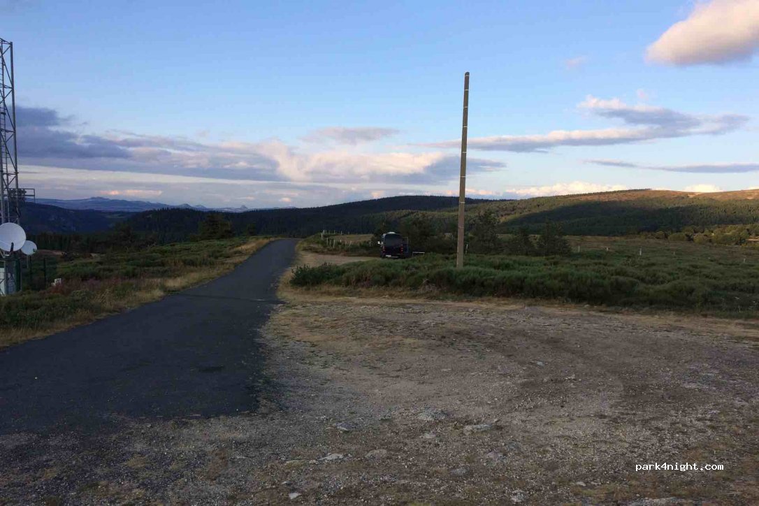 (07590) Saint-Étienne-de-Lugdarès - Le Montat — foto 2