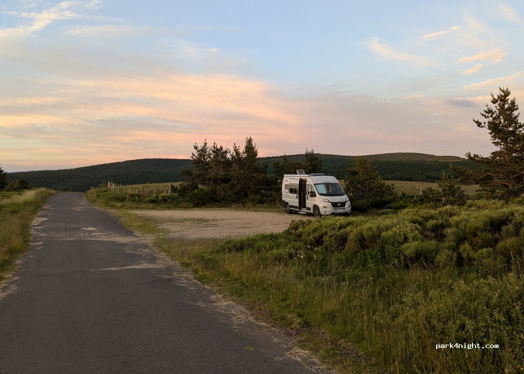 (07590) Saint-Étienne-de-Lugdarès - Le Montat — foto 4