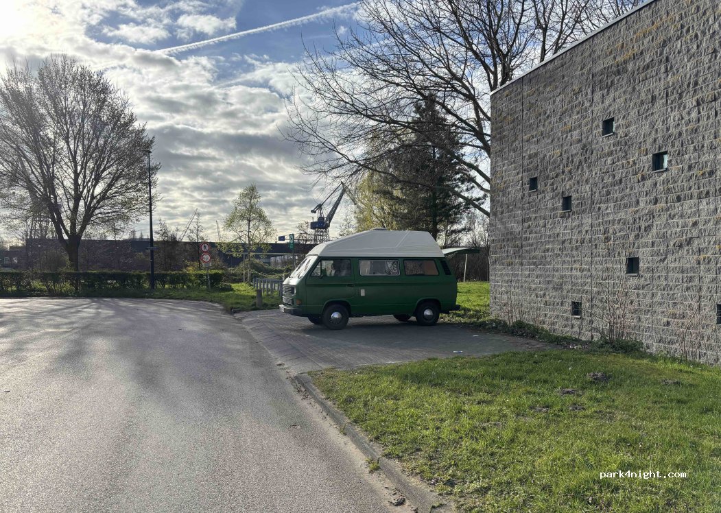 (1033MX) Amsterdam - Hardwareweg — foto 2