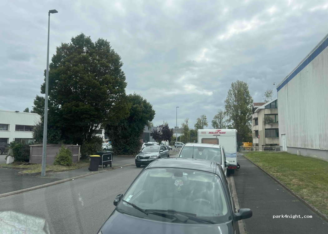 (64600) Anglet - Rue du Pont de l'Aveugle — foto 2