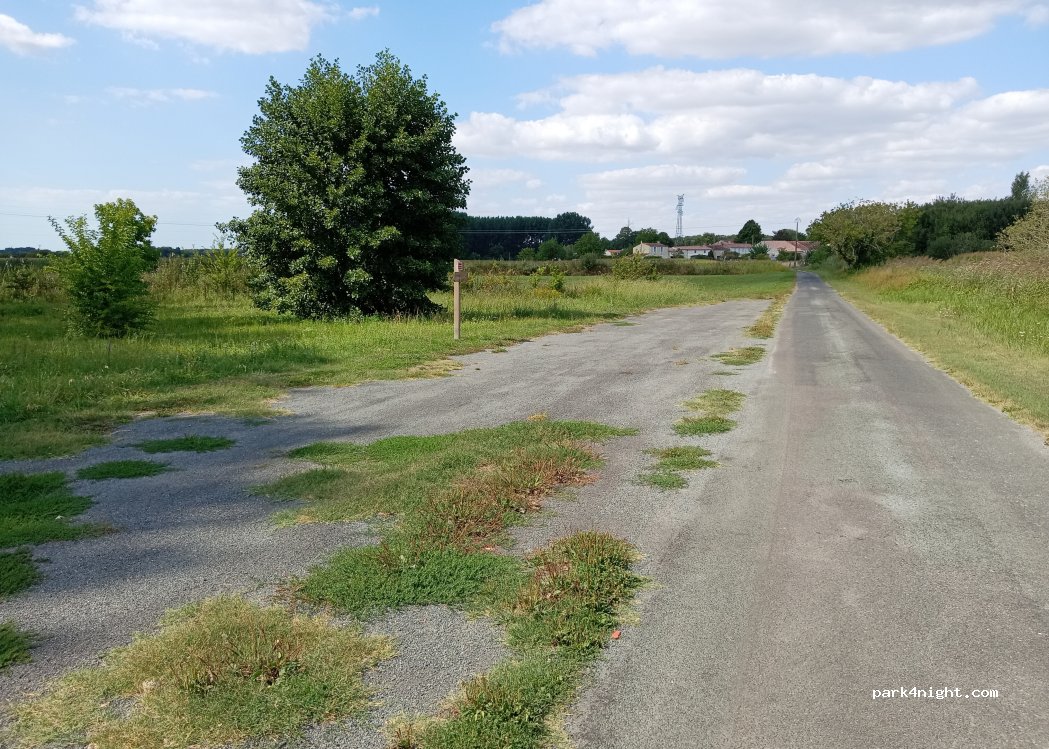 (17250) Pont-l'Abbé-d'Arnoult - — foto