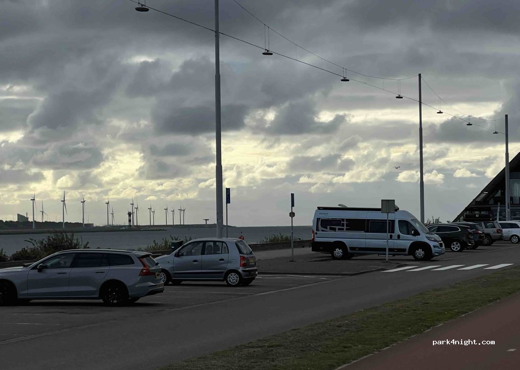 (3151HG) Hook of Holland - Koningin Emmaboulevard — foto 2