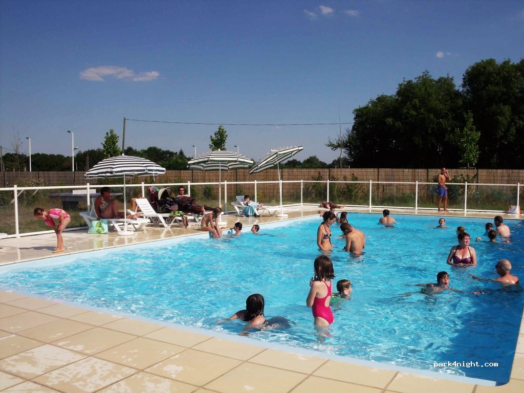 Camping Le Plan d'Eau — foto 2