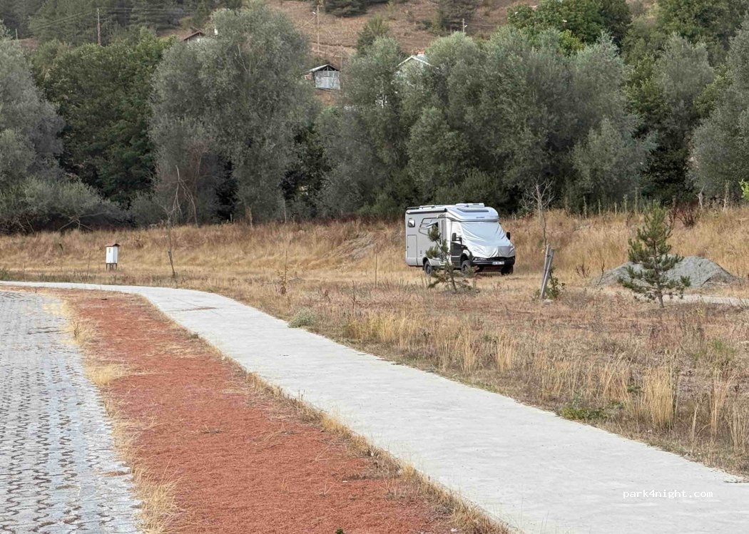 Azdavay belediye karavan parkı — foto 3