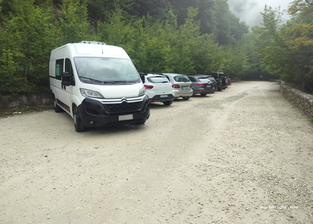 (65020) Roccamorice - Unnamed Road — foto