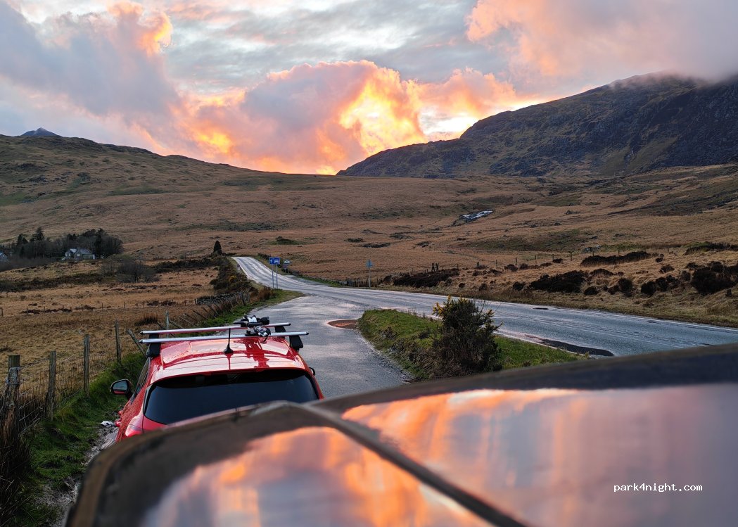 (LL24 0ES) Capel Curig - A4086 — foto 3