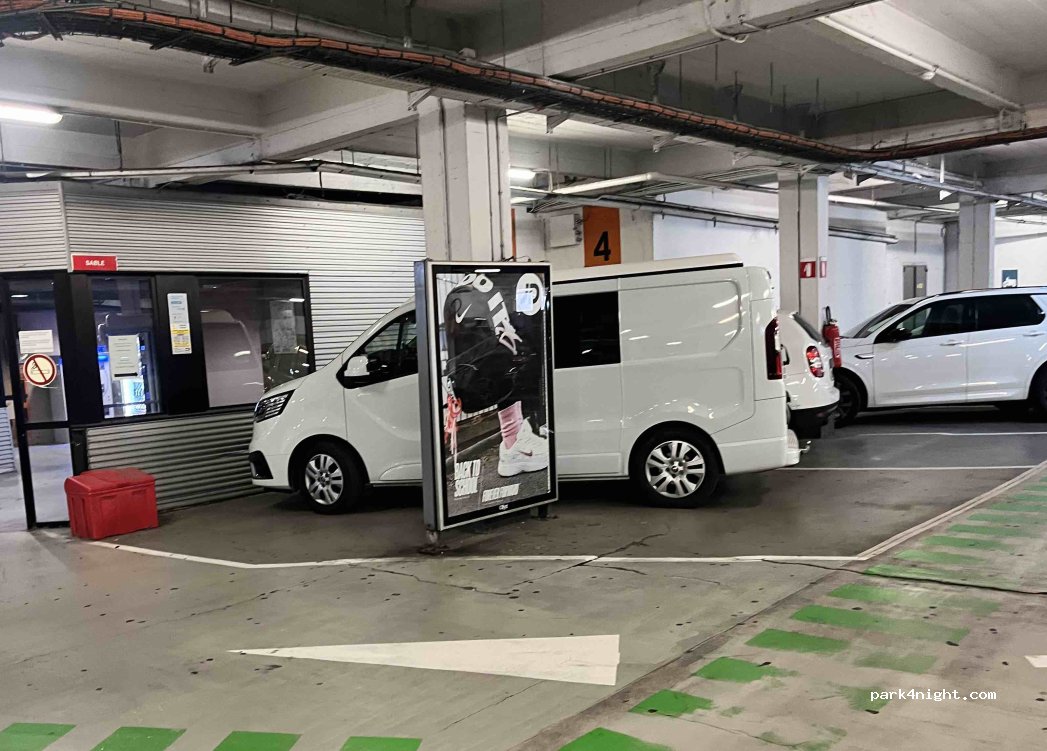 (59800) Lille - Place Rihour — foto 2