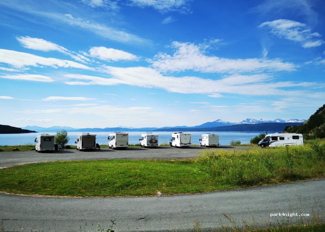 (8520)  - 19 Grindjord — foto