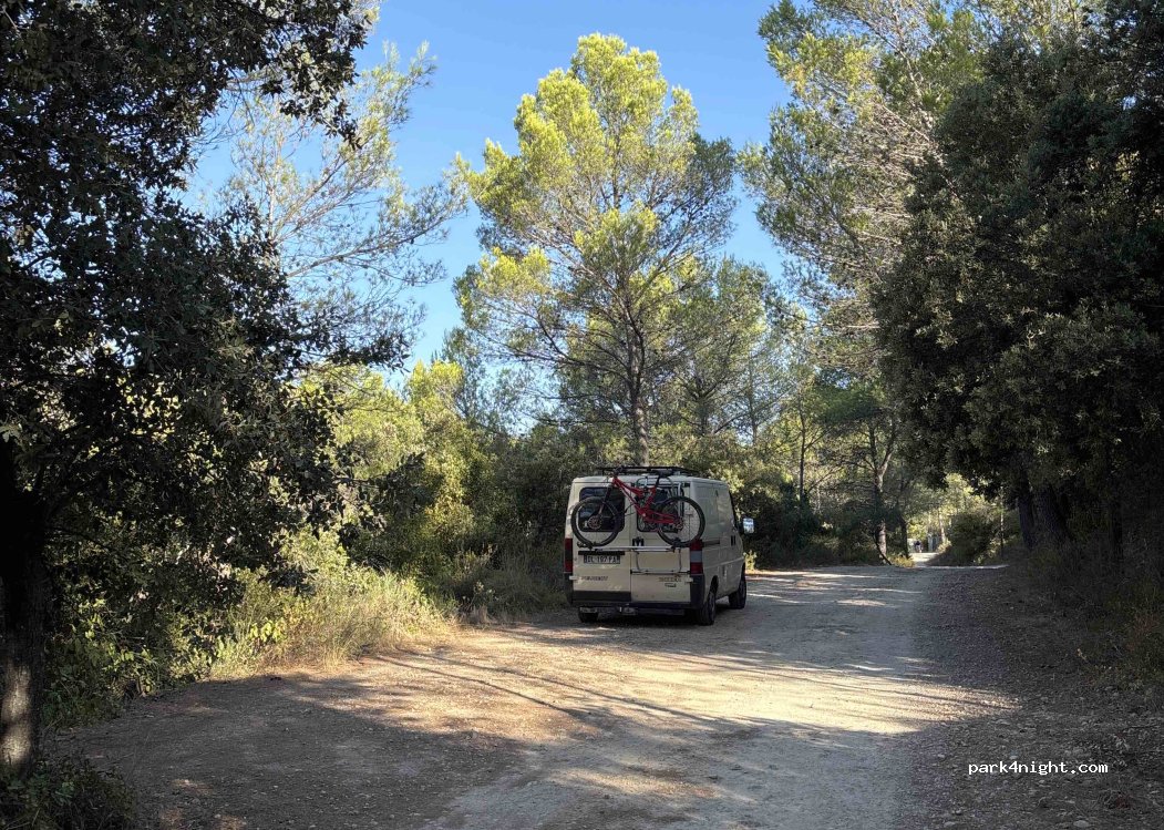 (83570) Cotignac - — foto