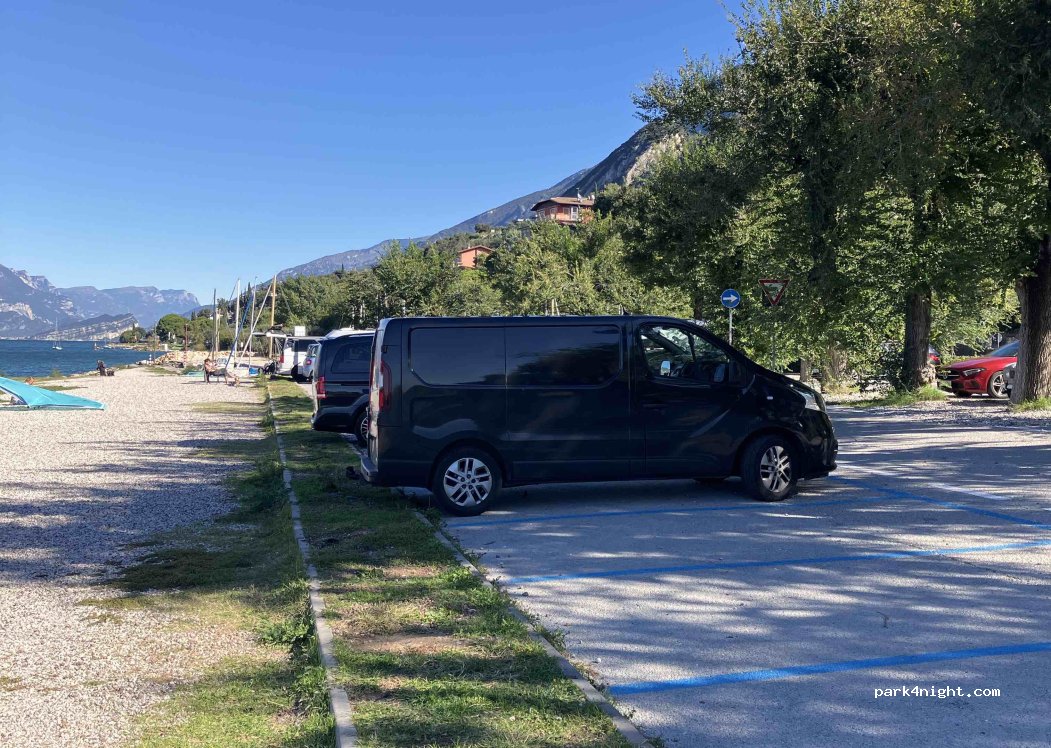 (37018) Malcesine - Via Gardesana Orientale — foto 2