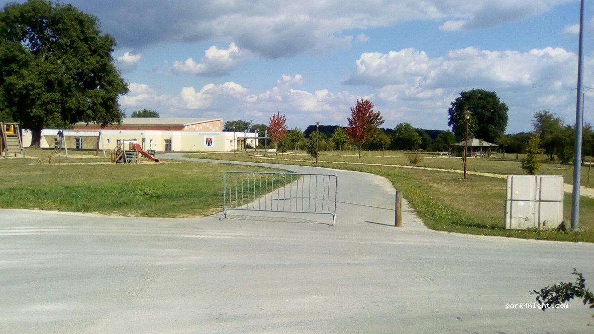(86800) Savigny-Lévescault - 248 Rue de la Mairie — foto