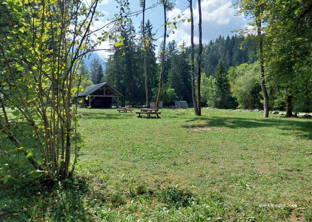 (73340) La Motte-en-Bauges - Chemin de l'Etang — foto 2