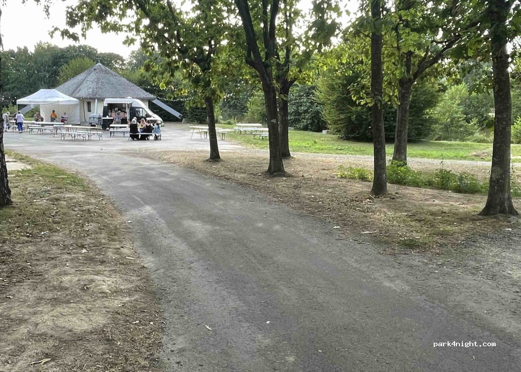 Aire de service Montauban-de-Bretagne — foto 2