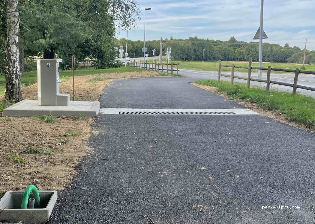 Aire de service Montauban-de-Bretagne — foto 3